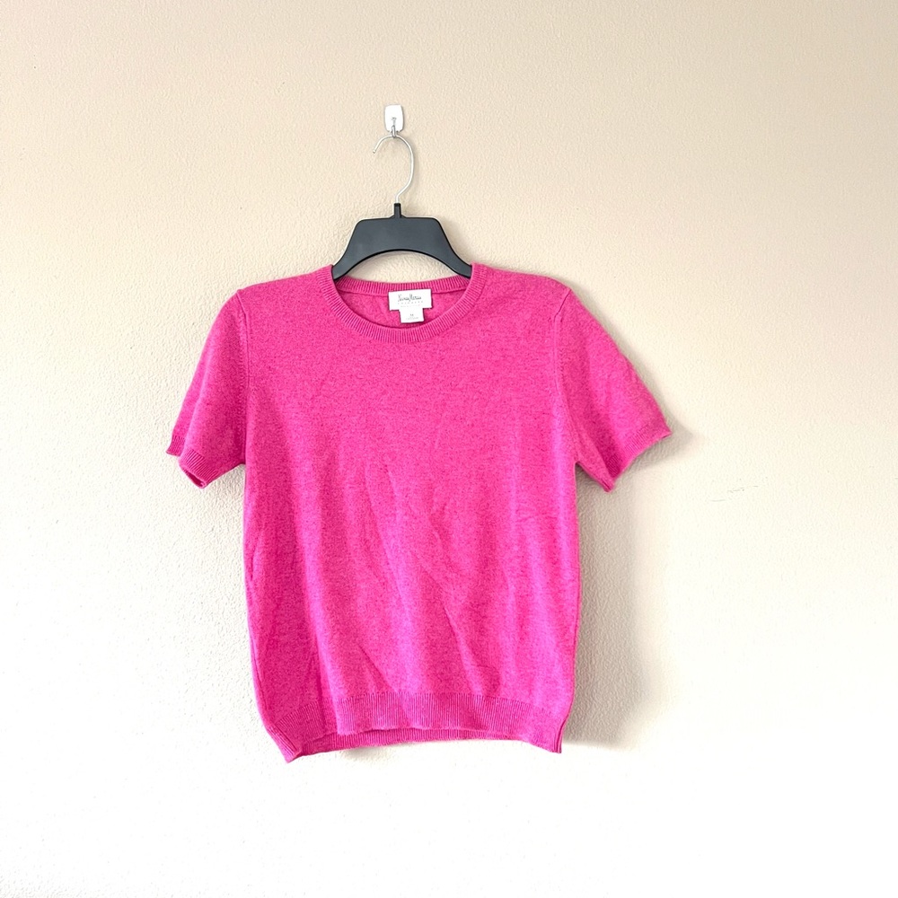 Neiman Marcus Cashmere Pink Crew Neck Sweater